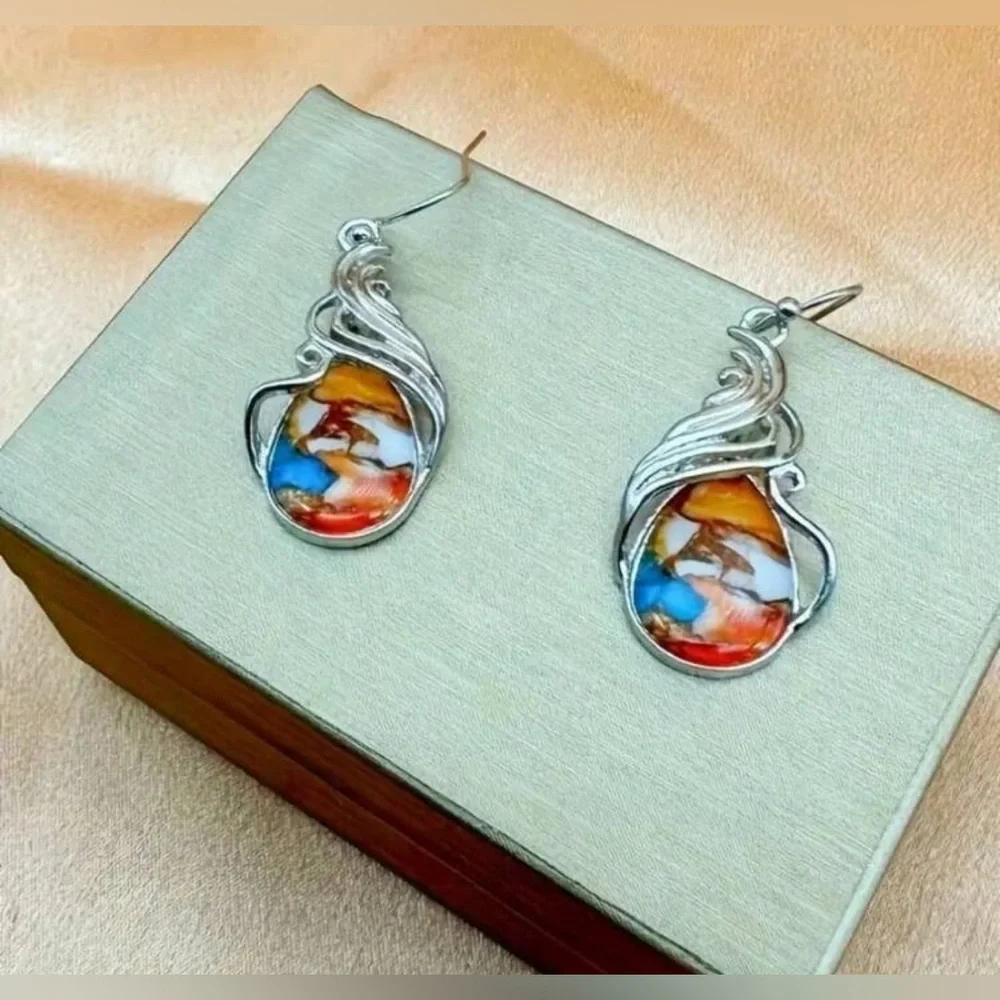 New Vintage Boho Turquoise Earrings - Picture 3 of 3